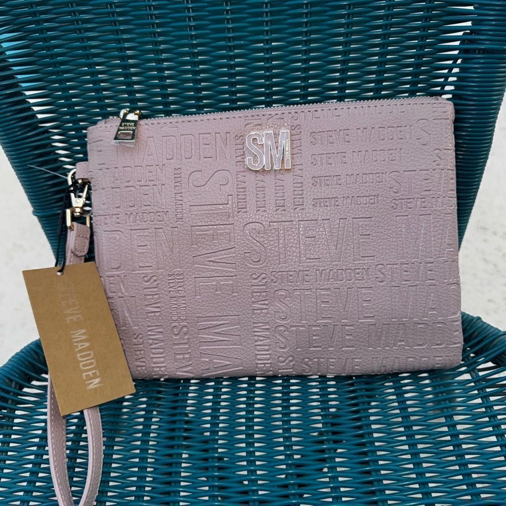 Steve Madden light Pink Clutch Logo Bag